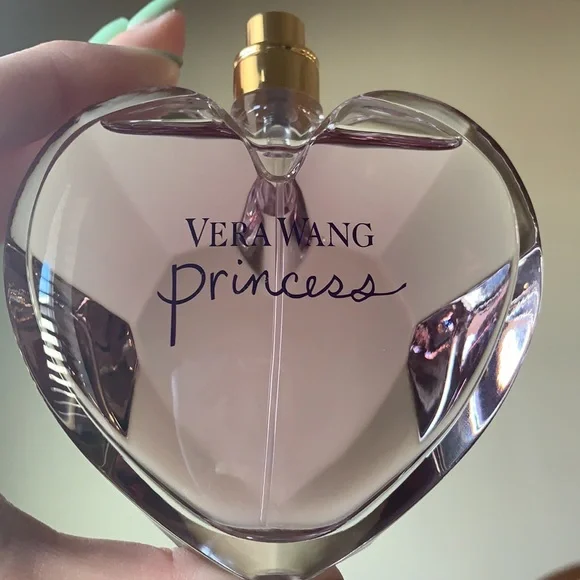 Verá Wang Princess eau de toilette spray - Picture 3 of 3